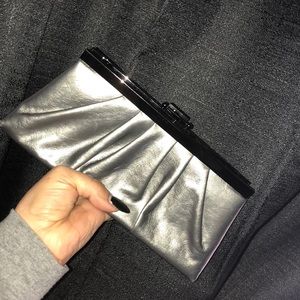 Clutch/adjustable bag